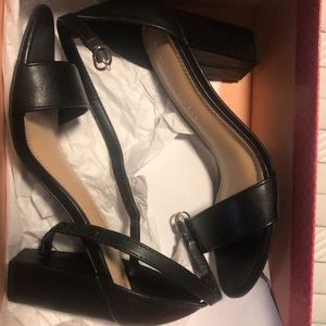 Size 6 black heels